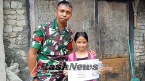Gede Dan Kadek Tersenyum Manis Saat Terima Bantuan Pendidikan