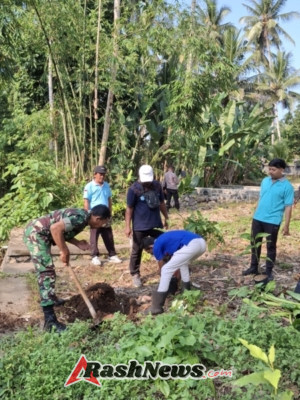 Dandim 1617/Jembrana Instruksikan Babinsa Kawal Reboisasi di Bantaran Sungai Gumbrih