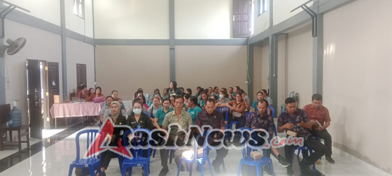 Perkuat Ketahanan Kesehatan, Babinsa Dangin Tukadaya Hadiri Musyawarah Rembuk Stunting.