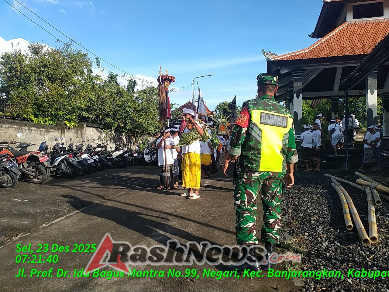 Ratusan Warga Dusun Negari Gelar Melasti, TNI Polri Dan Pecalang Berkolaborasi Beri Pengawalan Ketat