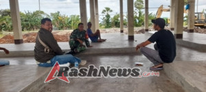 Perkuat Sinergi, Babinsa Rindi Umalulu Ajak Warga Ciptakan Suasana Aman Jelang Tahun Baru