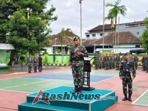 Pimpin Upacara Hari Senin, Letkol Sidik Pramono Tekankan Solidaritas Dan Kekompakan