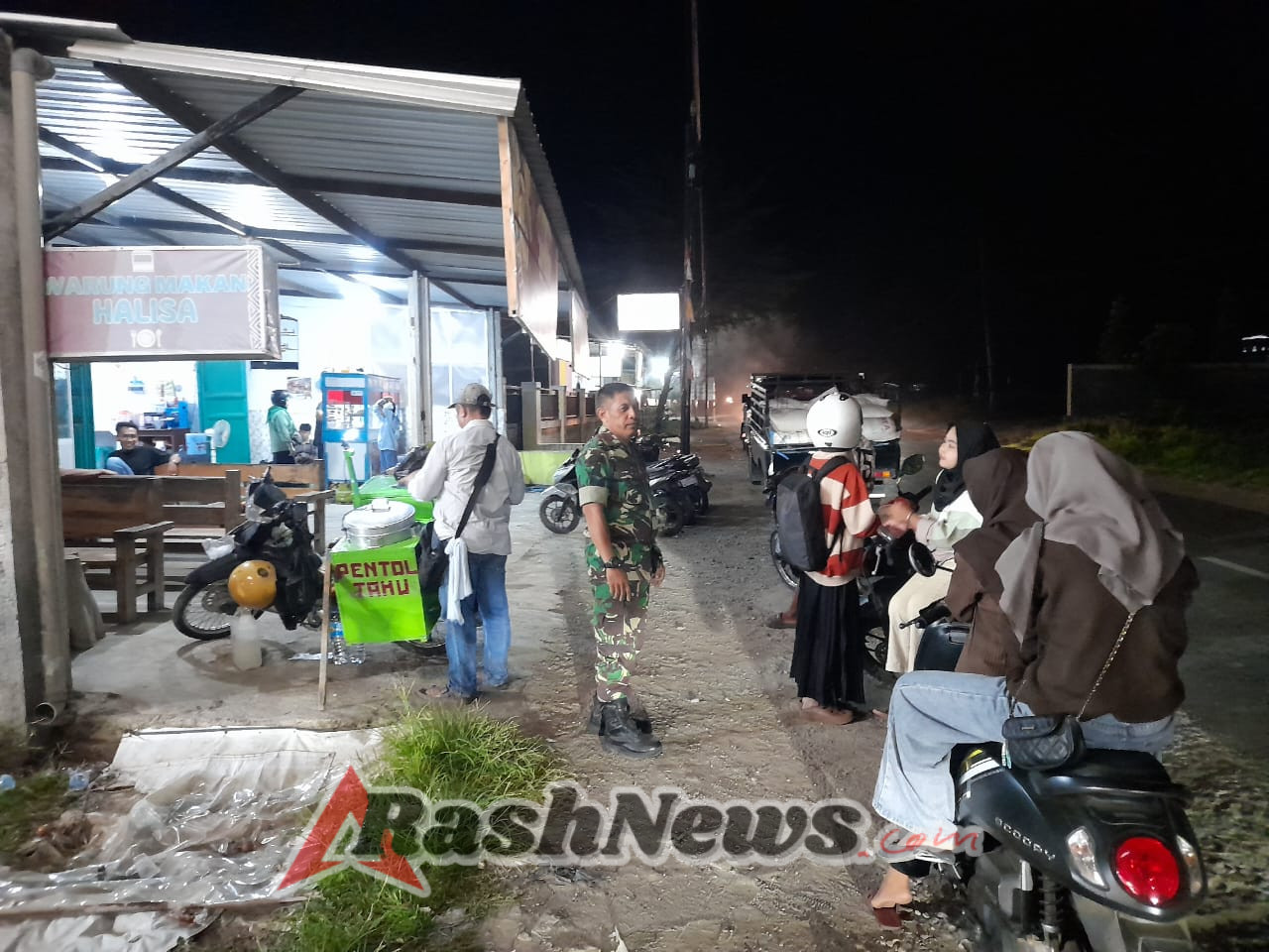 Wujudkan Tahun Baru Aman, Koramil 1607-08/Moyo Hulu Perkuat Pengamanan Malam Hari