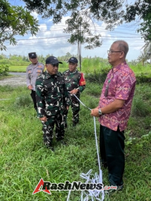 Tegaskan Komitmen Sukseskan Program KDKMP, Danramil Banjarangkan Turun Lokasi Cek pengukuran Lahan