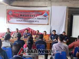 Kolaborasi Aktif TNI Dan Pemdes, Babinsa Timuhun Atensi Musdesus Terkait KDKMP