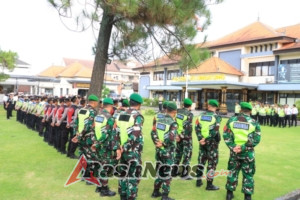 Tegaskan Kesiapan Pengamanan Malam Tahun Baru, Aparat gabungan Di Klungkung Gelar Apel Pergeseran Pasukan