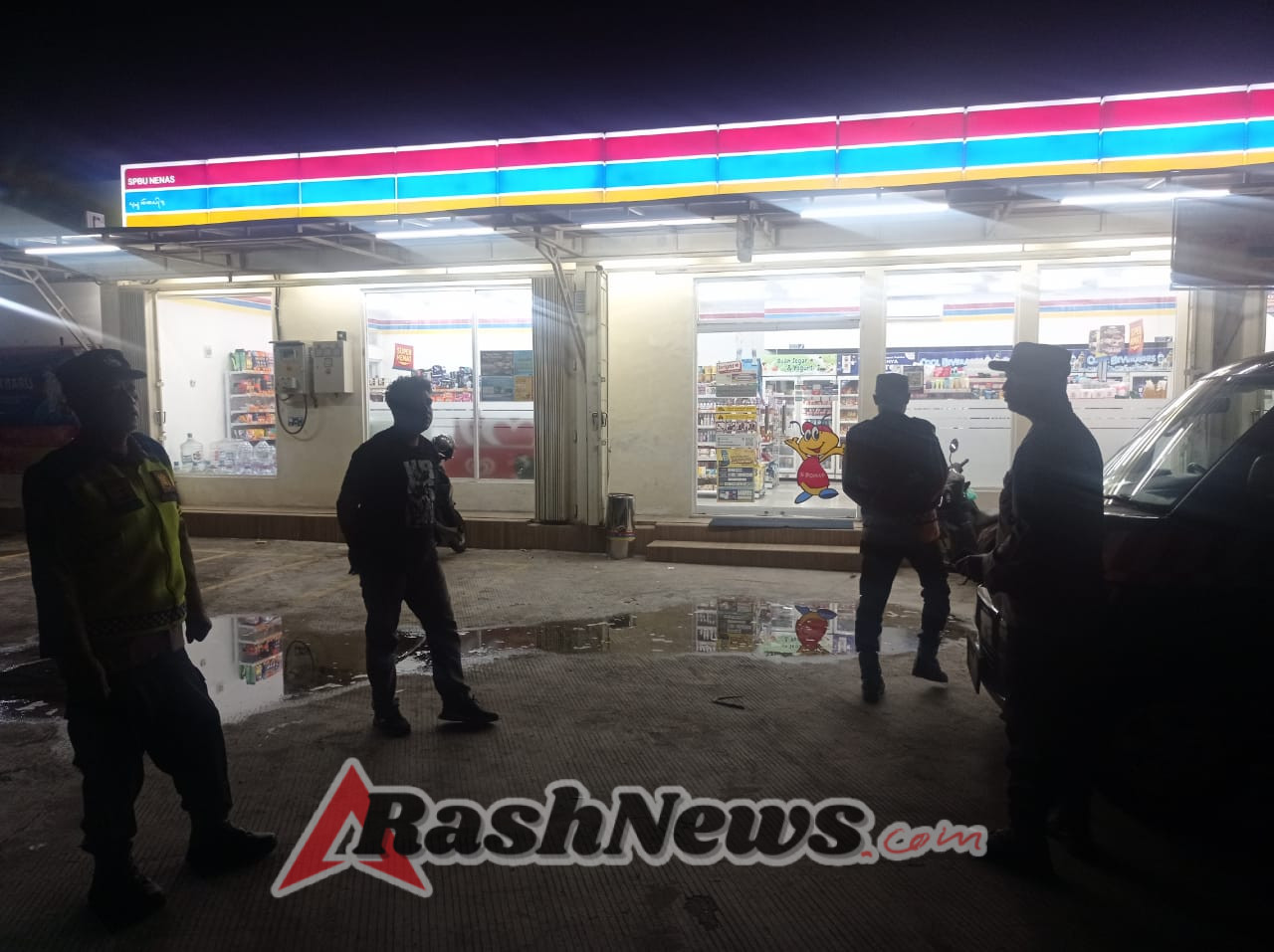 Blue Light Patrol ” Polsek Bebandem Cegah Gangguan Kriminalitas Pada Jam Rawan Agar Terciptanya Situasi Yang Aman Dan Kondusif.