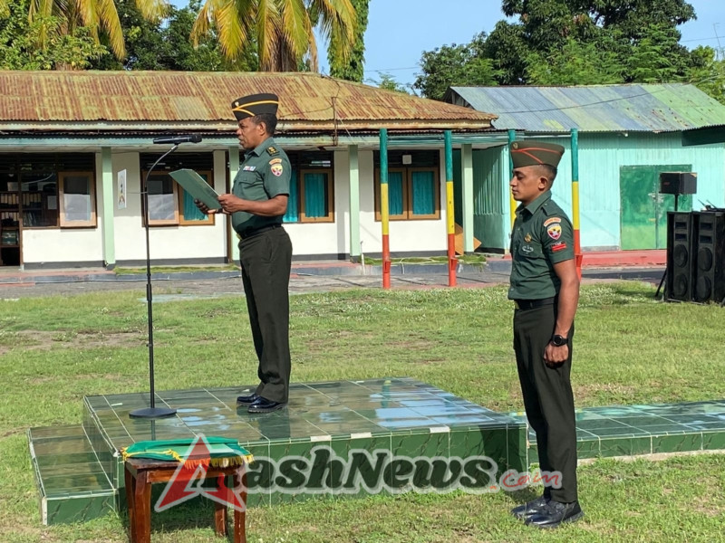 Personel Kodim 1603/Sikka Ikuti Upacara Bendera Bersama di Lapangan Makodim