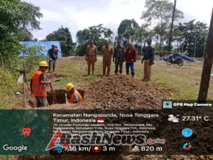 Babinsa Nangapanda Pastikan Kondusivitas Wilayah dengan Monitoring dan Komunikasi Sosial