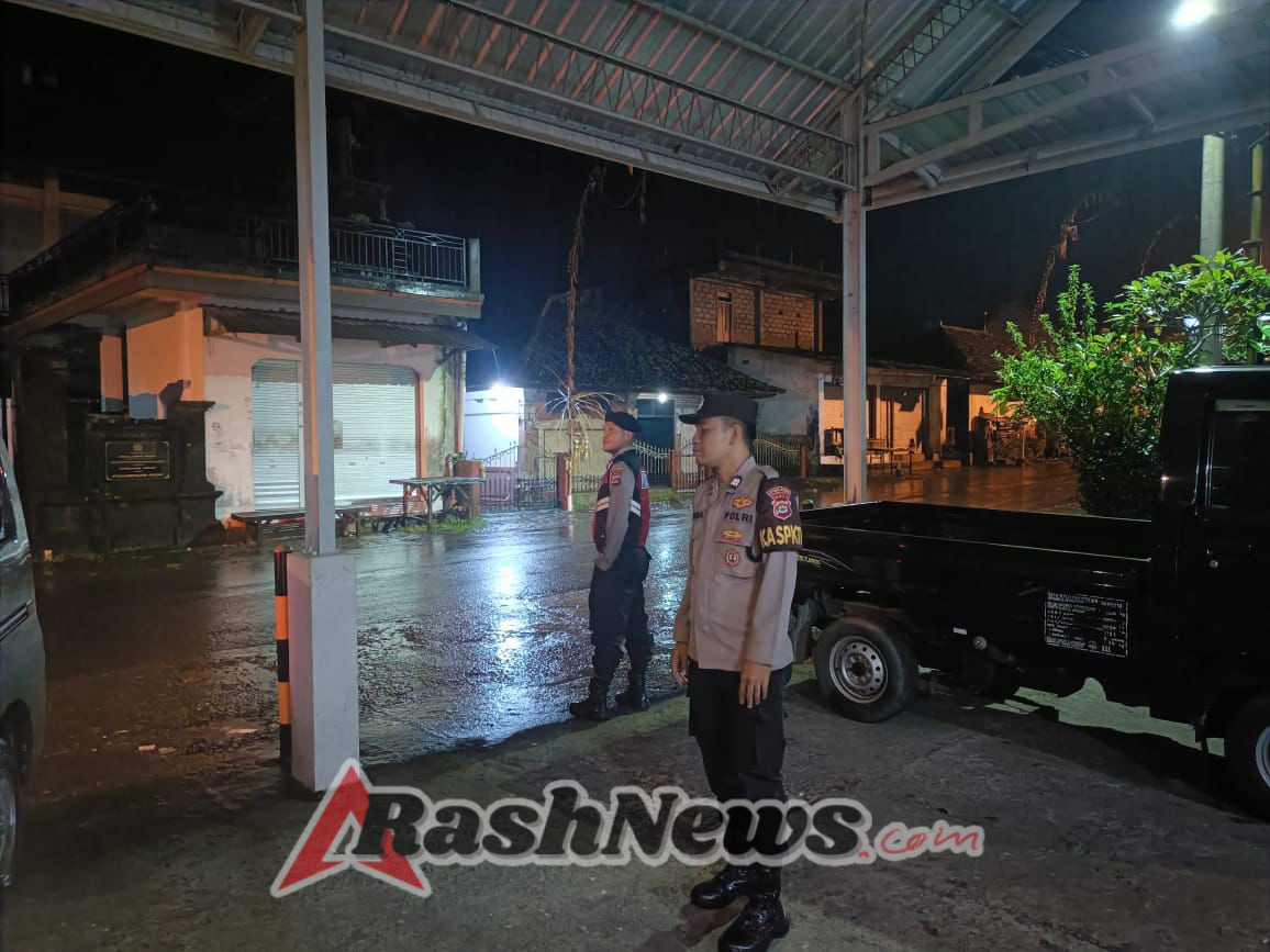 Polsek Selat Laksanakan Blue Light Patrol untuk Tingkatkan Keamanan Wilayah