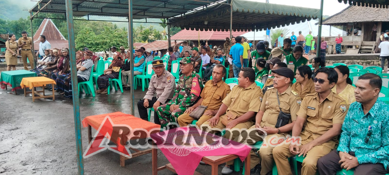 Kuatkan Ketahanan Pangan, Babinsa dan Petani Bumdesa Sa’Ate Gelar Tanam Cabai di Sipi Jena