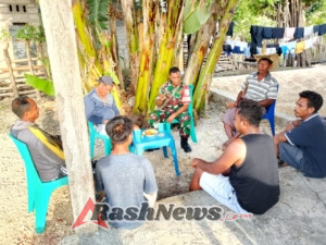 Babinsa Koramil 1627/RN Sambangi Warga Faifua untuk Perkuat Silaturahmi dan Pembinaan Teritorial