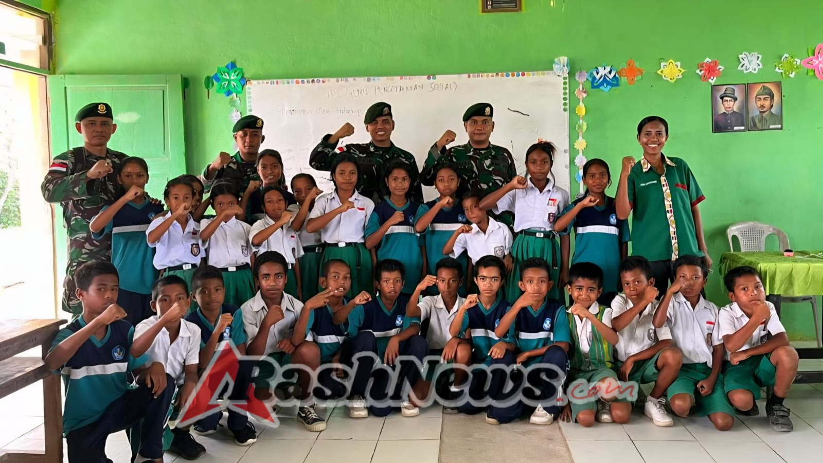 Dukung Mutu Pendidikan, Satgas Pos Nananoe Ajak Siswa SDI Nanaenoe Kenali Lingkungan Sosial