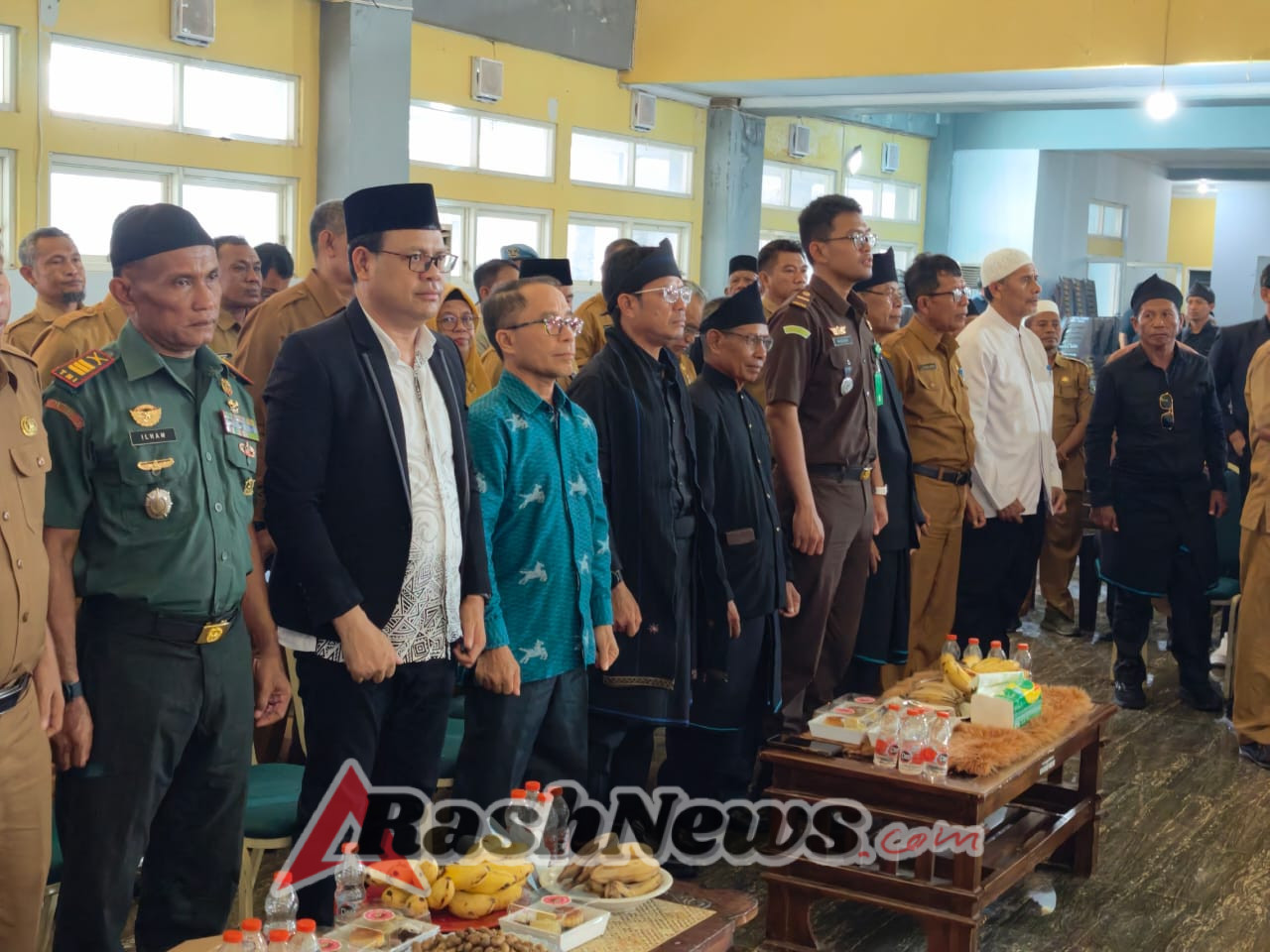 Sinergi Budaya dan Keamanan: Danramil 1614-01 Hadir di Pelantikan LAMDO