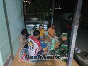 TNI Hadir di Tengah Warga, Patroli Malam Koramil 1628-03/Seteluk Jaga Keamanan Lingkungan