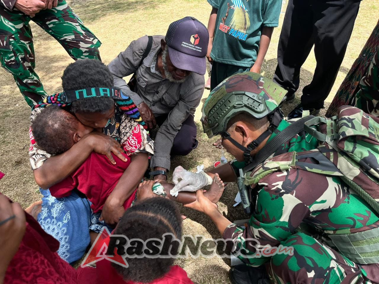 Satgas Yonif 743/PSY Hadirkan Pelayanan Kesehatan Gratis Untuk Masyarakat Yambi