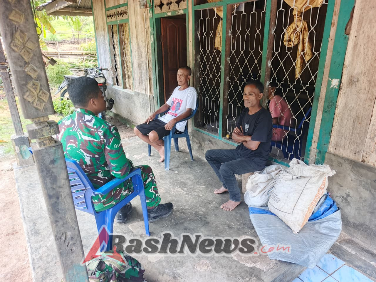 Pamwil Berjalan Lancar, Kehadiran Babinsa di Nggesa Biri Disambut Antusias Warga