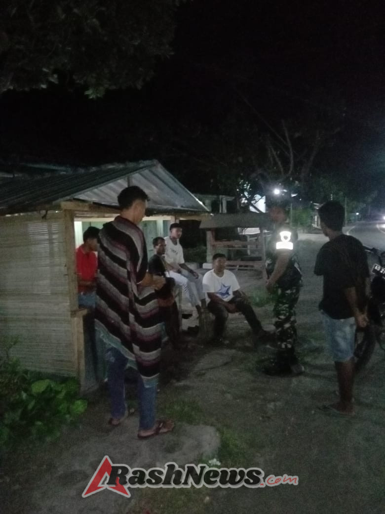 Dusun Kolo Aman, Babinsa Lakukan Patroli Malam dan Himbauan Warga
