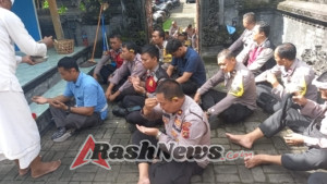 Polsek Mengwi Gelar Pesembahyangan Hari Purnama sebagai Wujud Srada Bhakti dan Doa Keselamatan