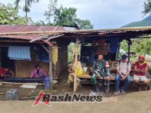 Babinsa Rindiwawo Gelar Komsos dan Pamwil, Ciptakan Situasi Aman dan Nyaman bagi Warga