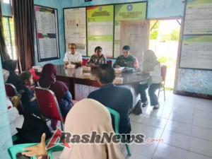 Kolaborasi Babinsa dan Kader Desa Seran Sukseskan Pertemuan Pokja Bangga Kencana