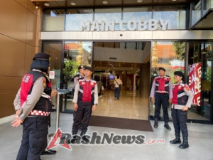 Dukung Operasi Cipta Kondisi, Satgas Preventif Subsatgas Samapta Gelar Patroli Dialogis Di Level 21 Mall.