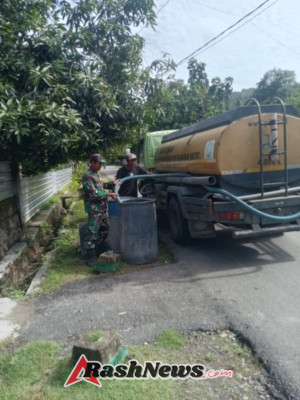 Babinsa Kodim 1628/KSB Kawal Ketat Distribusi Air Bersih, Warga Sampaikan Terima Kasih