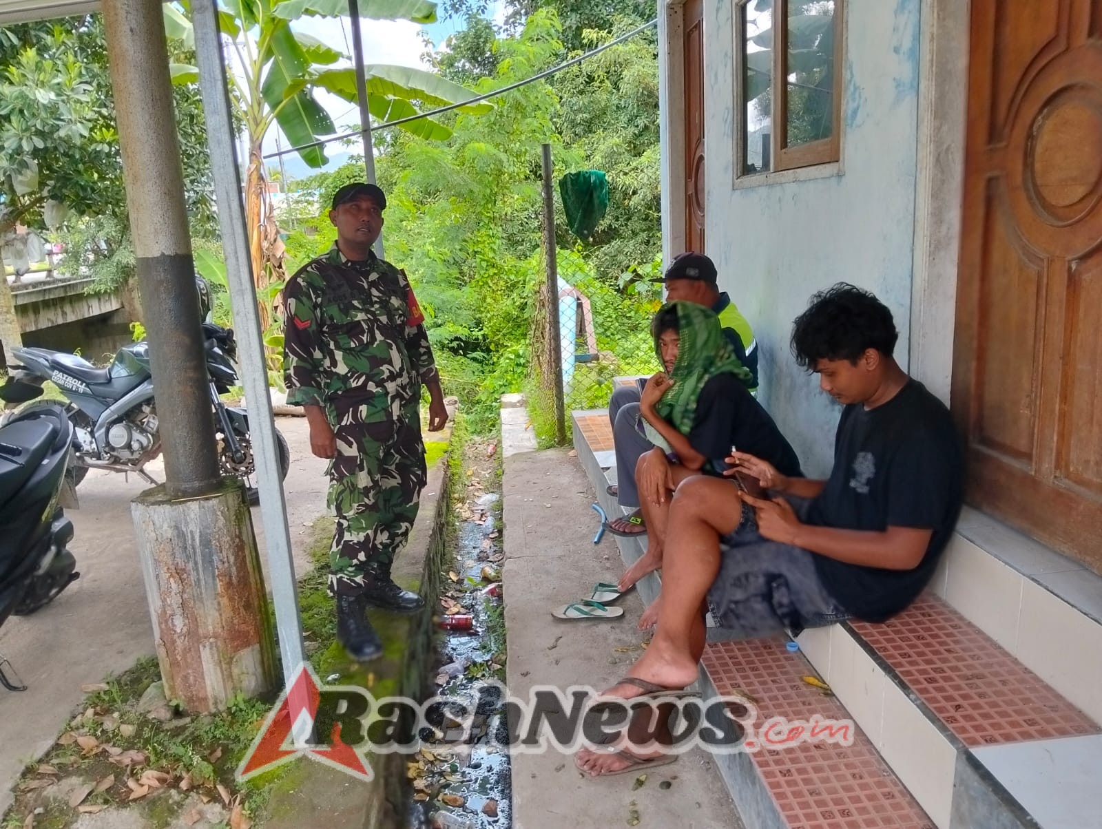 Pastikan Kondisi Tetap Kondusif, Babinsa Desa Goa Intensifkan Patroli dan Kegiatan Komsos