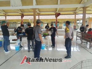 Bhabinkamtibmas Kelurahan Kubu Lakukan Pengawasan Vaksinasi & Sterilisasi Hewan Peliharaan