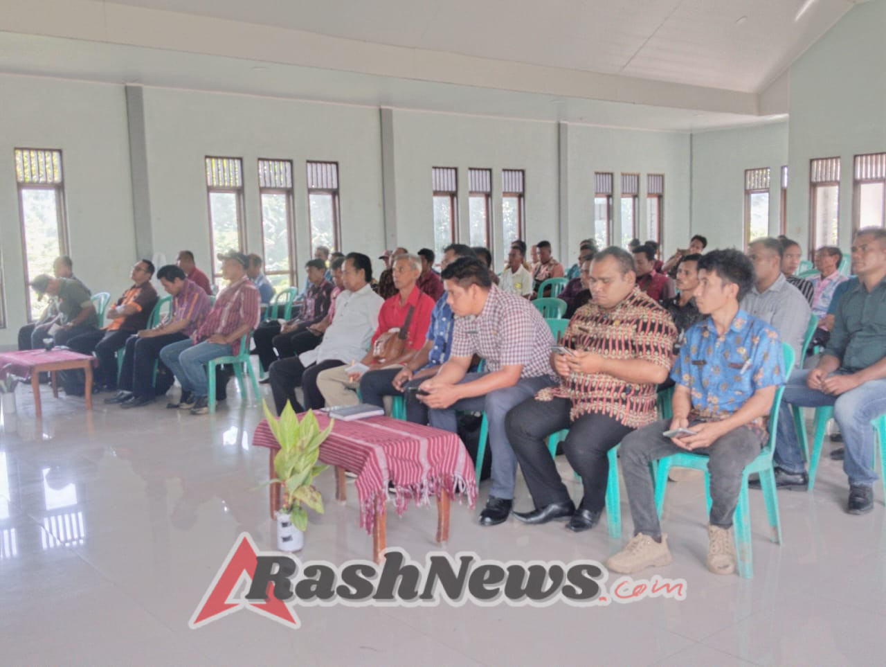 Sinergi untuk Masyarakat: Danramil dan Pemangku Kepentingan Bahas Pembangunan Lamboya