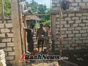 Solidaritas Babinsa dan Warga Terlihat dalam Pembangunan Rumah di Umbu Ratu Nggay Tengah