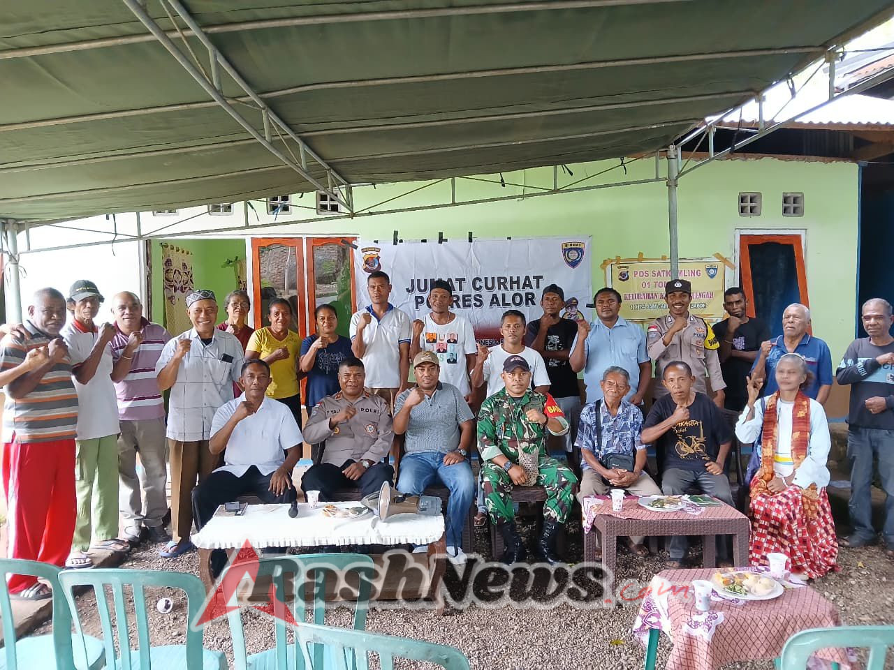 Babinsa Hadiri Kegiatan Jumat Curhat Polres Alor di Kelurahan Kalabahi Tengah