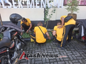 Sabtu Bersih Polsek Mengwi Korve di Lingkungan Tempat Kerja