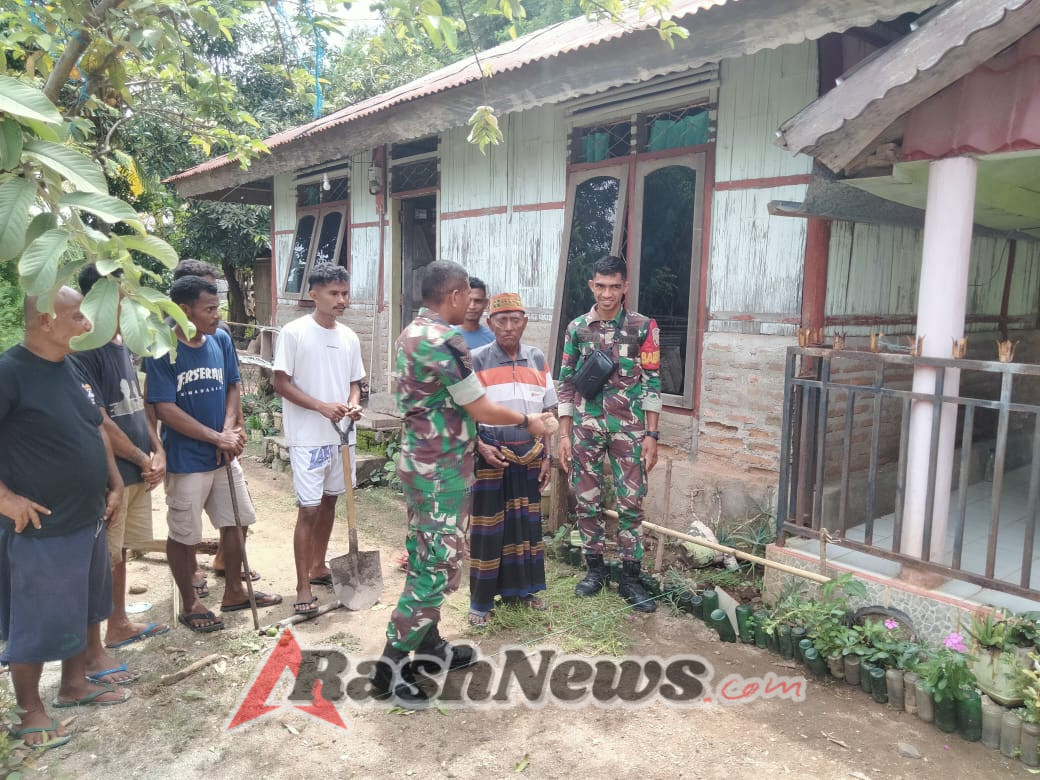 Babinsa Koramil 1602-04 Aktif Mendukung Kegiatan Pembangunan SPGG untuk Kesejahteraan Anak Desa Nira Nusa