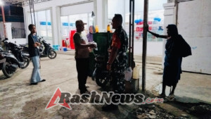 Ciptakan Rasa Aman, Babinsa Koramil 1625-05/Aesesa Gelar Patroli Malam