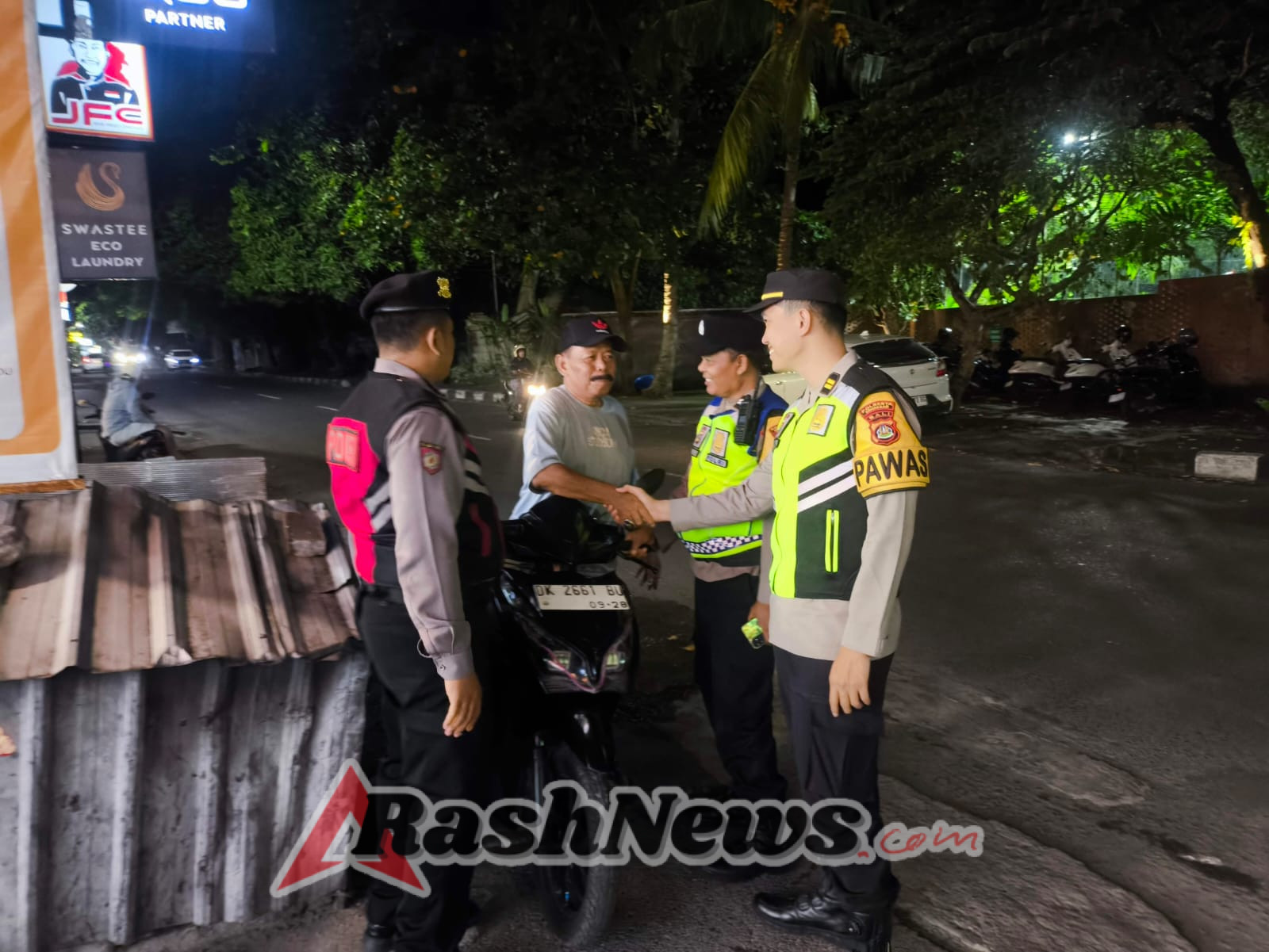 Polsek Densel Gelar KRYD, Yustisi & Cooling System,jaga kondusifitas wilayah di malam hari