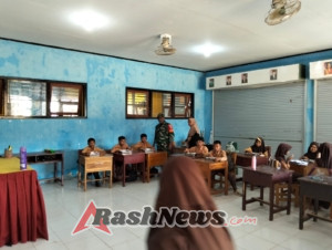 Wujud Kepedulian TNI terhadap Gizi Anak, Babinsa Dampingi Program MBG