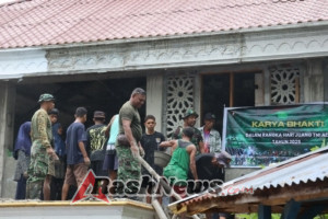 Karya Bakti TNI AD di Dulolong Berjalan Lancar dan Penuh Kebersamaan