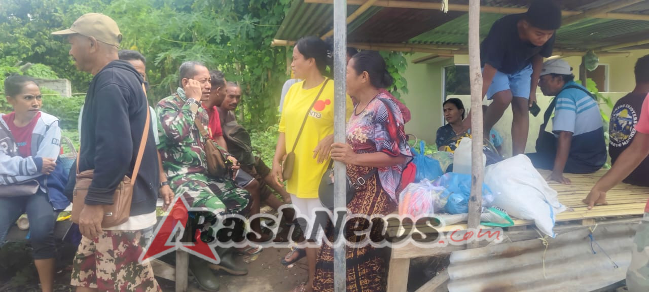 Garda Terdepan TNI AD: Babinsa Nangapanda Laksanakan Tugas Monitoring dan Komsos