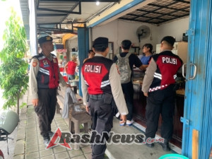 Subsatgas Samapta Laksanakan Turjag di Toko Perhiasan Sinar Jaya 2 Jelang Natal dan Tahun Baru 2026