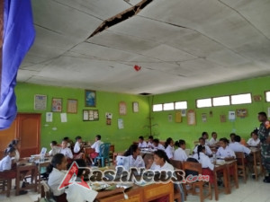 TNI Dukung Pemenuhan Gizi Pelajar Melalui Program Makan Sehat di Alor