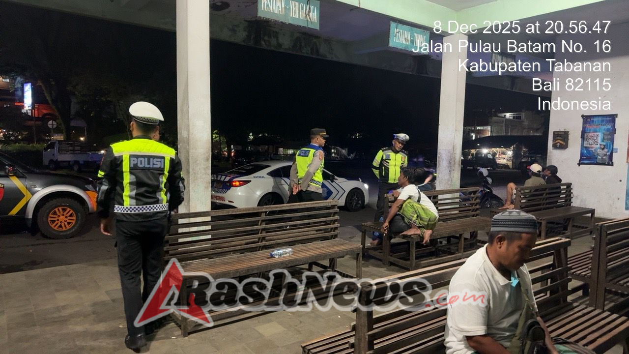 Gabungan Piket Fungsi Polres Tabanan Gelar Blue Light Patrol Antisipasi Keramaian di Sejumlah Titik