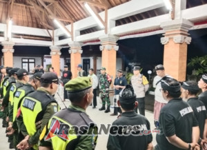 Bhabinkamtibmas Sumerta Kelod Kawal Pendataan Administrasi Penduduk Pendatang di Dua Lokasi