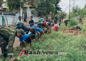 Jajaran Brigif 21/Komodo melaksanakan kegiatan Bhakti Sosial.