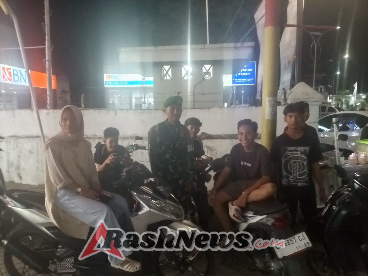 Serda Mursaha Pimpin Patroli Malam, Warga Diimbau Jaga Ketertiban.