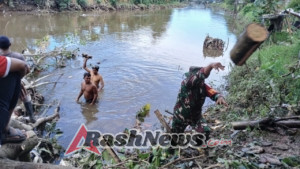 Kolaborasi Babinsa dan Warga Wujudkan Lingkungan Ampenan Bersih