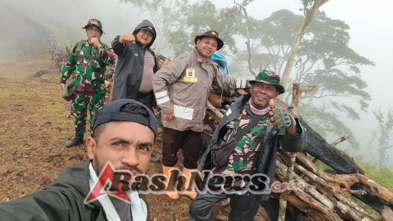 Lindungi Mutis, TNI dan Aparat Desa Fatumnasi Lakukan Patroli Terpadu