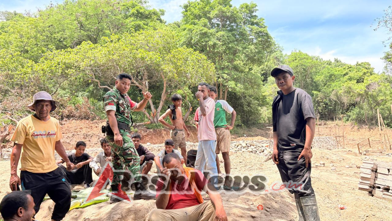 Babinsa Koramil 1602-04 Pastikan Kamtibmas Desa Loboniki Aman dan Kondusif