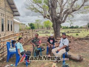 Babinsa Koramil Batutua Aktif Jalin Komunikasi Sosial dengan Warga