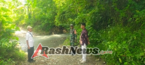 Babinsa Ende Dampingi Kepala Desa Pantau Infrastruktur dan Keamanan Warga